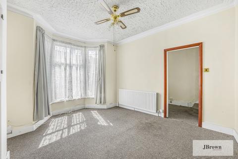 11 Killearn Road, Catford, London, SE6 1BN