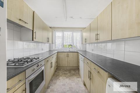 11 Killearn Road, Catford, London, SE6 1BN
