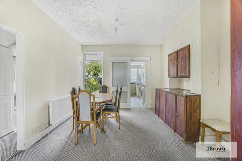 11 Killearn Road, Catford, London, SE6 1BN