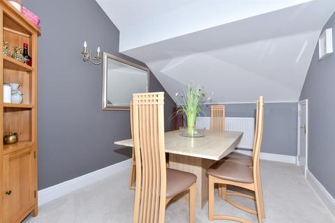 3 bedroom apartment for sale, Tarragon Road, Maidstone, Kent