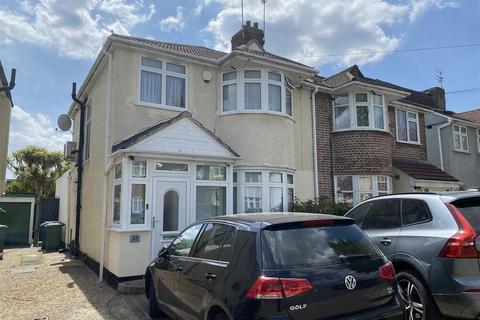 3 bedroom semi-detached house for sale, York Avenue, Stanmore