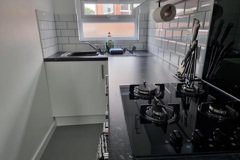 2 bedroom apartment to rent, London Road, Leicester LE2