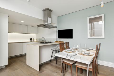 undefined, Queens Gate Mews, South Kensington, London
