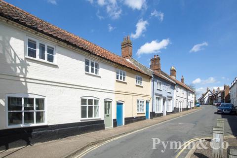 3 bedroom terraced house for sale, Damgate Street, Wymondham NR18