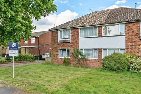 416 Chessington Road, Epsom, KT19 9EJ