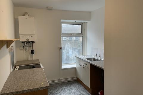 2 bedroom flat to rent, Queen St, Neath