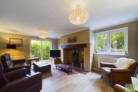 4 bedroom detached house for sale, Top Common, Warfield, Berkshire, RG42