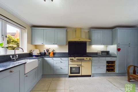 4 bedroom detached house for sale, Top Common, Warfield, Berkshire, RG42