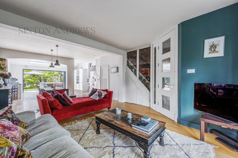 7 Beaconsfield Road, London, W5 5JE