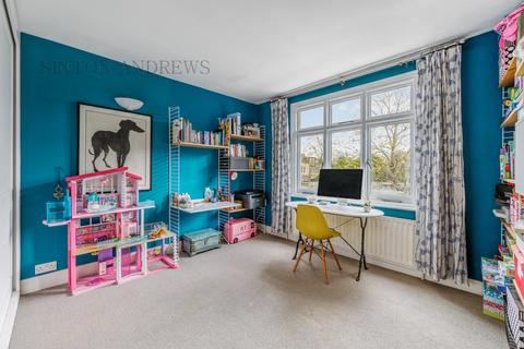 7 Beaconsfield Road, London, W5 5JE