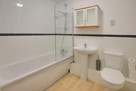 2 bedroom ground floor flat for sale, Knotley Way, Springview, BR4