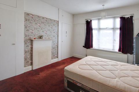 26 Bennetts Way, Croydon, CR0 8AA