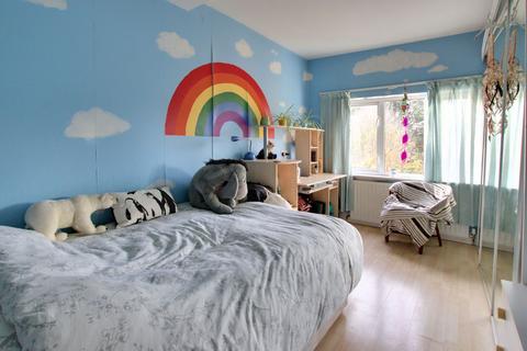 24 West Way, Croydon, CR0 8RB