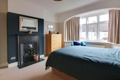 19 Compton Road, Addiscombe, Croydon, CR0 7JB