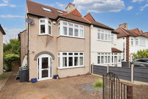 4 bedroom semi-detached house for sale, Chaffinch Avenue, Shirley