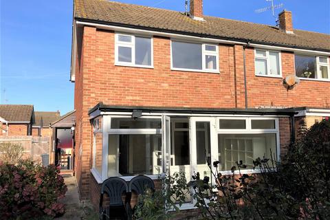 3 bedroom end of terrace house to rent, Willow Close, Canterbury, Canterbury