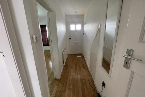 1 bedroom maisonette for sale, Honeypot Lane, Queensbury HA7