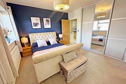 2 Fenton Road, Hollywood, Birmingham, B47 5LS