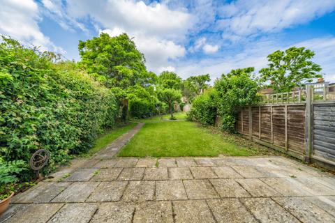 16 North View, London, W5 1QL