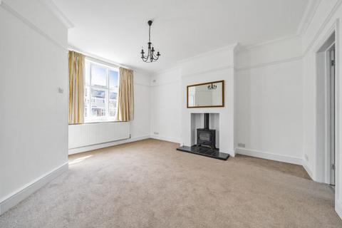 16 North View, London, W5 1QL