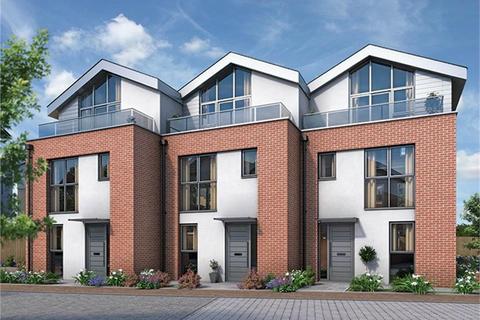 3 bedroom terraced house to rent, Sycamore Avenue, Woking, Surrey, GU22