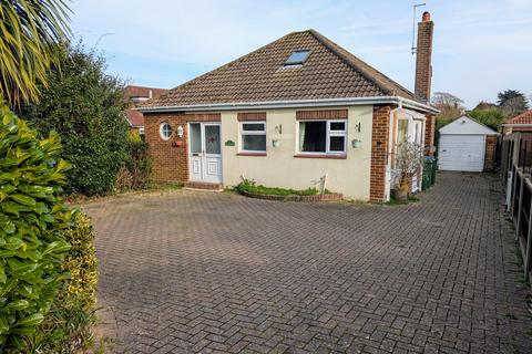 2 bedroom detached bungalow for sale, HOLLY GROVE, FAREHAM. GUIDE PRICE £350,000-£360,000