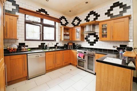 6 bedroom semi-detached house for sale, Redcliffe Gardens, ILFORD, IG1