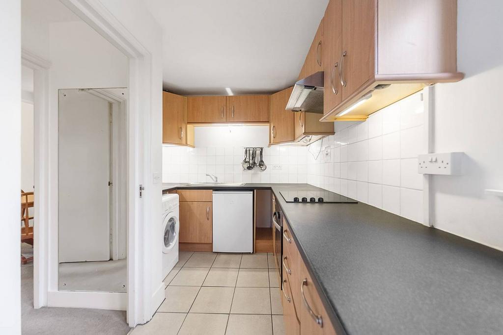 Abbeville Road, Abbeville Village, London, SW4 2 bed flat to rent £