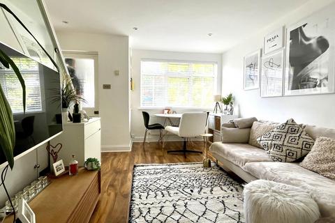 30 Thrigby Road, Chessington, KT9 2AQ
