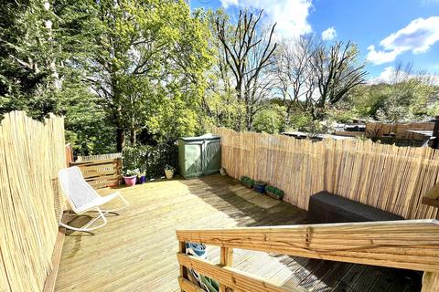 30 Thrigby Road, Chessington, KT9 2AQ