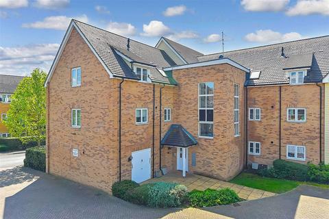 2 bedroom flat for sale, Bernwelle Avenue, Harold Hill, Essex