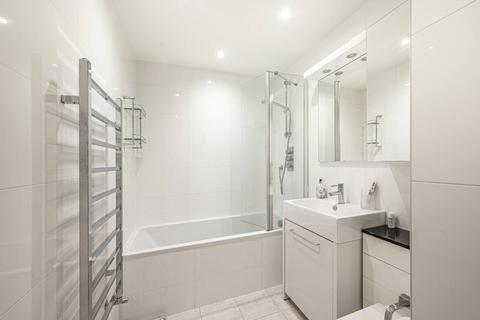 3 bedroom flat for sale, Platts Lane, Hampstead, London, NW3
