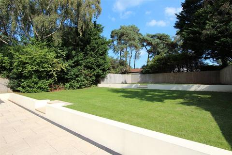 4 bedroom bungalow for sale, Highcliffe on Sea, Christchurch BH23
