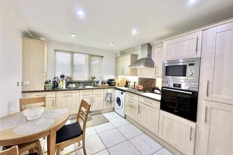 3 bedroom apartment for sale, Highcliffe On Sea, Christchurch BH23