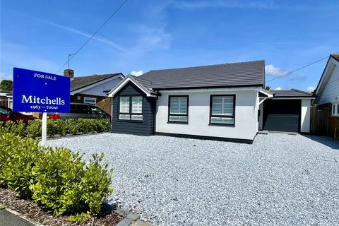 3 bedroom bungalow for sale, The Meadway, Christchurch BH23