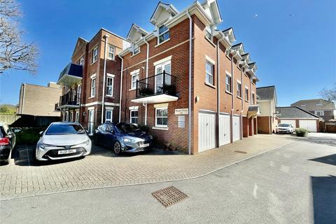 2 bedroom apartment for sale, Lymington Road, Christchurch BH23