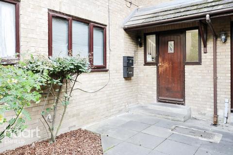 1 bedroom flat for sale, Statham Grove, London