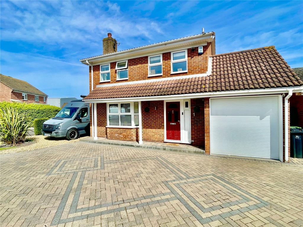 Mudeford, Christchurch BH23 4 bed detached house for sale £699,000