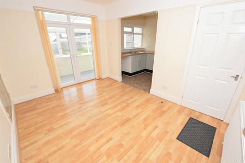 3 bedroom semi-detached house to rent, Barton Hill Road, Torquay, TQ2