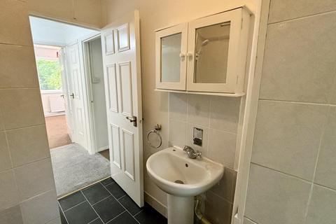 2 bedroom flat for sale, High Wycombe,  Buckinghamshire,  HP13