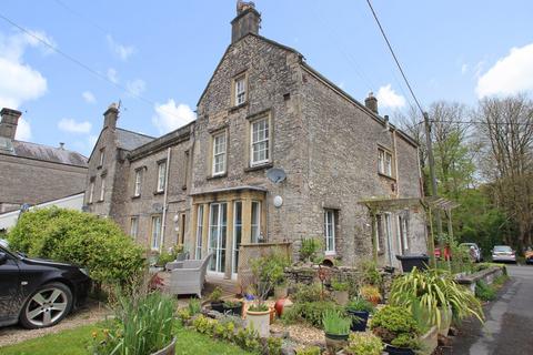 2 bedroom flat for sale, Whitstone House, Shepton Mallet, BA4