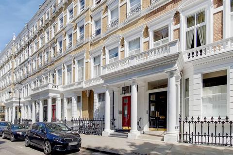 3 bedroom flat to rent, Emperor's Gate, South Kensington, London, SW7