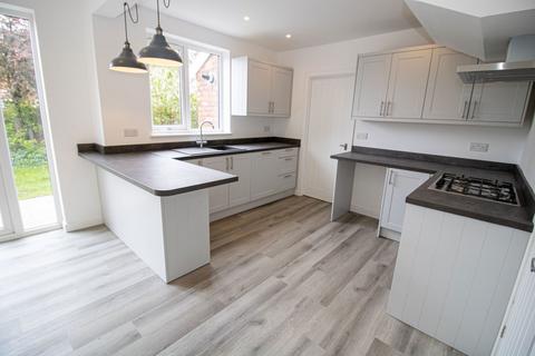 4 Arnold Road, Shirley, Solihull, B90 3JP