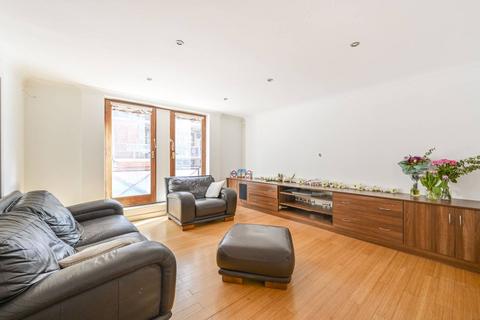 3 bedroom flat for sale, Wapping Wall, Wapping, London, E1W