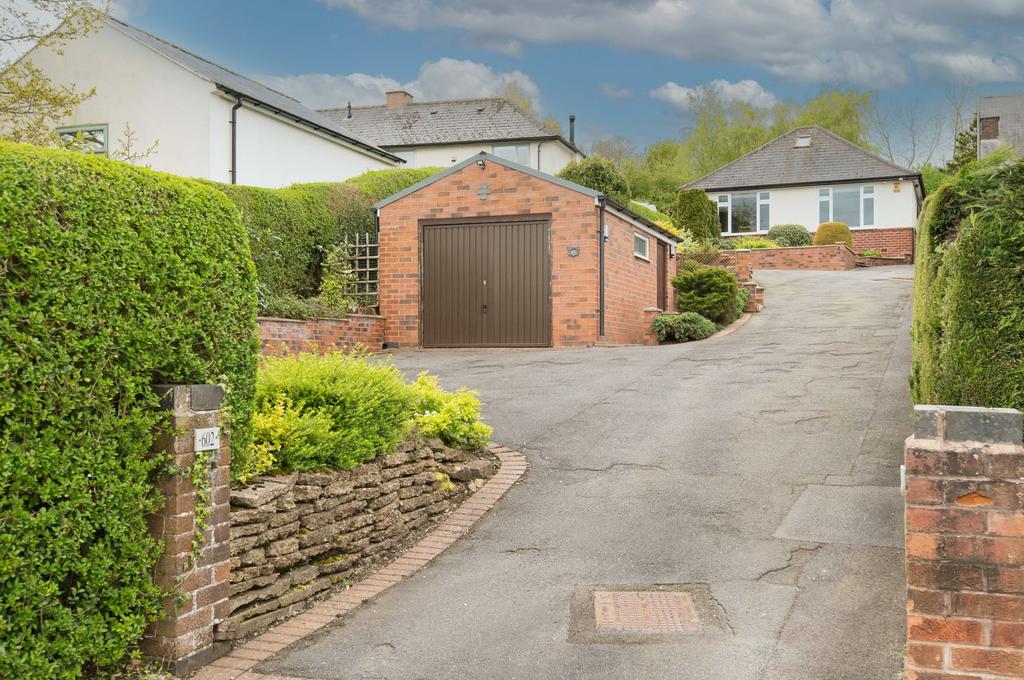 Wingerworth, Chesterfield S42 3 bed detached bungalow for sale £475,000