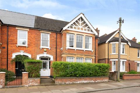 5 bedroom end of terrace house for sale, Kingsley Road, Bedford, Bedfordshire, MK40
