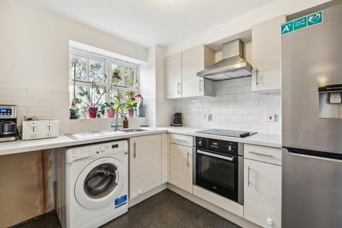 67 Elderfield Place, London, SW17 6ED