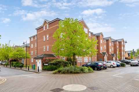67 Elderfield Place, London, SW17 6ED