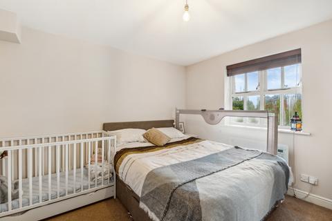 67 Elderfield Place, London, SW17 6ED