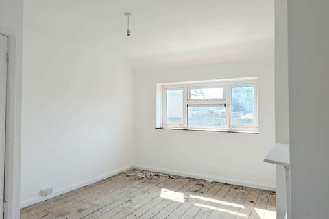 40 Rowden Road, Epsom, KT19 9PW